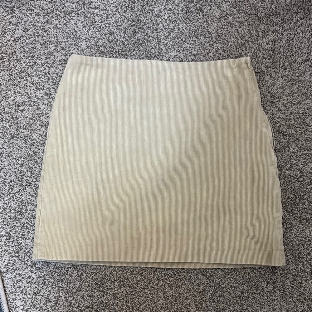 American Threads Cream Mini Skirt